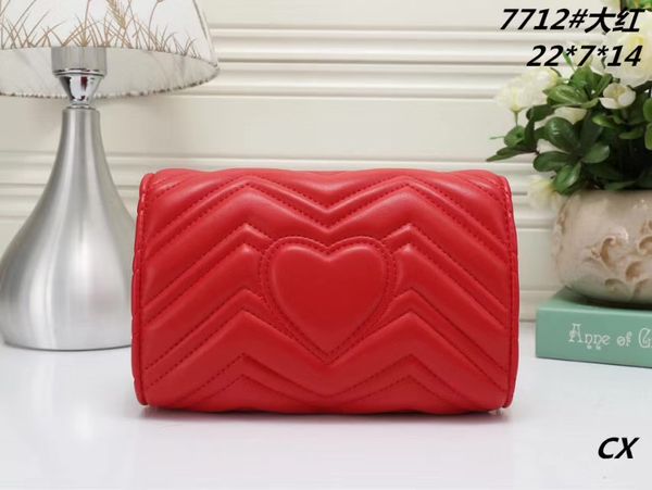 women's designers handbag shoulder bag crossbody tote purse handbag luxury brand message bags classic pu leather #7712 gold chain 22cm
women's designers handbag shoulder bag crossbody tote purse handbag luxury brand message bags classic pu leather #7712 gold chain 22cm