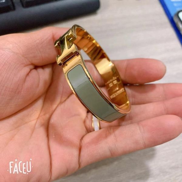 classic design stainless steel h bangle bracelet for women gift, Black
classic design stainless steel h bangle bracelet for women gift, Black