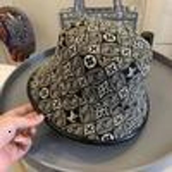 brand luxury ball caps hat new 2021 net red korean version spring fashion trendy brand fisherman hat female early face small sunscreen, Blue;gray
brand luxury ball caps hat new 2021 net red korean version spring fashion trendy brand fisherman hat female early face small sunscreen, Blue;gray