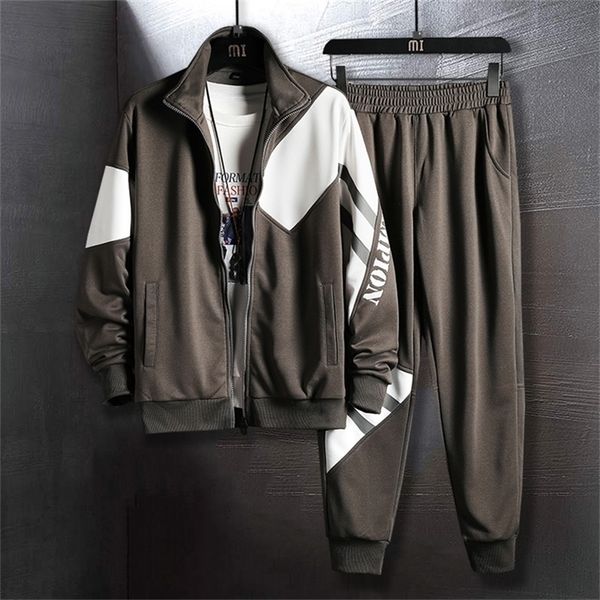 mens tracksuits tracksuit 2 piece sportswear running suit spring and autumn clothes patchwork sweatsuits jogging suits athletic sets 220906, Gray
mens tracksuits tracksuit 2 piece sportswear running suit spring and autumn clothes patchwork sweatsuits jogging suits athletic sets 220906, Gray
