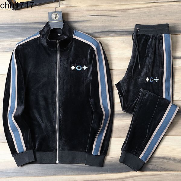 tracksuits velvet leisure sports suit men's autumn and winter fashion team suit two-piece set large european fashion, Gray
tracksuits velvet leisure sports suit men's autumn and winter fashion team suit two-piece set large european fashion, Gray