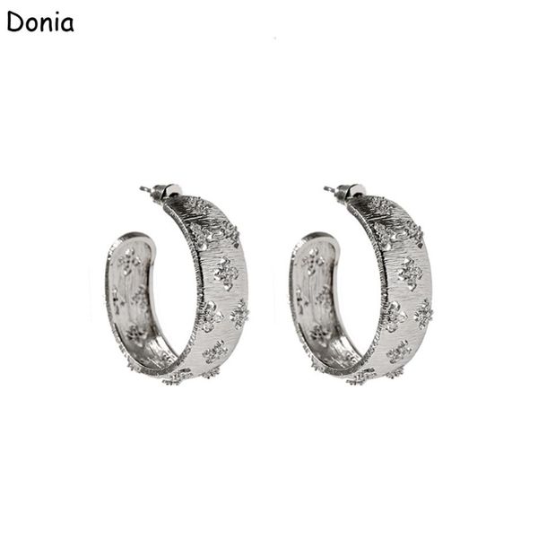 donia jewelry luxury stud european and american fashion four-leaf flower c-shaped titanium steel three-color creative designer earrings2049, Golden;silver
donia jewelry luxury stud european and american fashion four-leaf flower c-shaped titanium steel three-color creative designer earrings2049, Golden;silver