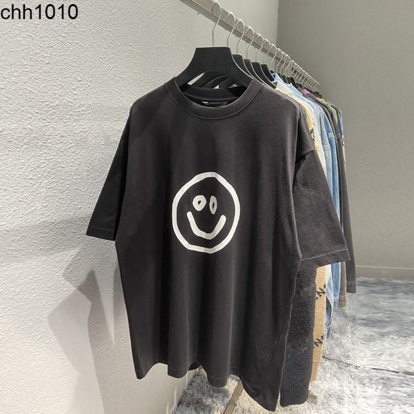 spring and summer high tee version b family luminous elf capsule series fluorescent smiling face round neck fashion brand mens and womens sa, White;black
spring and summer high tee version b family luminous elf capsule series fluorescent smiling face round neck fashion brand mens and womens sa, White;black