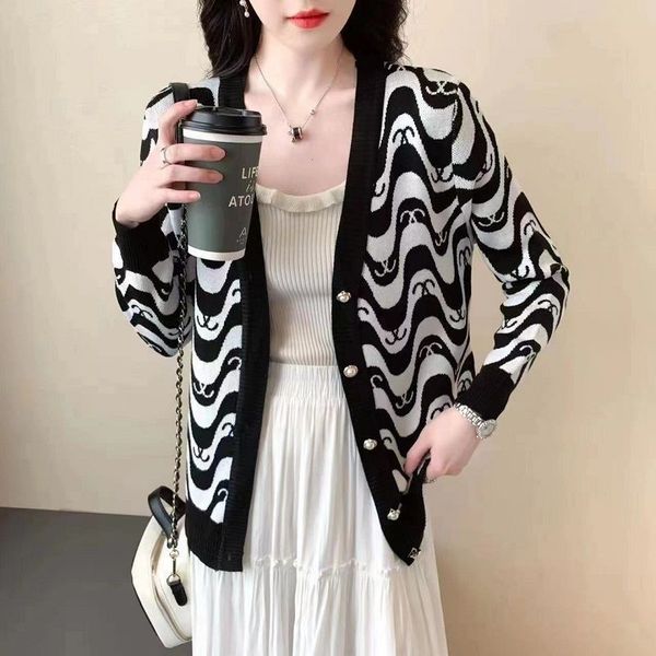 new spring sweater for women oversized knitted cardigan wave jackets checkerboard autumn wave female v-neck long sleeve sweaters coat wear c, White;black
new spring sweater for women oversized knitted cardigan wave jackets checkerboard autumn wave female v-neck long sleeve sweaters coat wear c, White;black