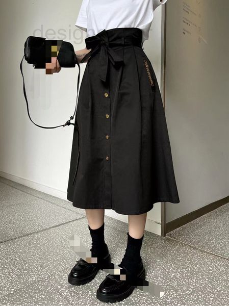 skirts designer ce's new autumn and winter 22nd semi skirt is engraved with a pattern chain decorative version fashionable casual super, Black
skirts designer ce's new autumn and winter 22nd semi skirt is engraved with a pattern chain decorative version fashionable casual super, Black