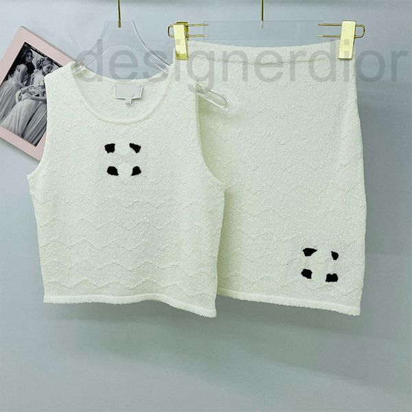 women's knits & tees designer small fragrance slim in summer round neck fitting short sleeveless letter sweater vest set high waist and, White
women's knits & tees designer small fragrance slim in summer round neck fitting short sleeveless letter sweater vest set high waist and, White