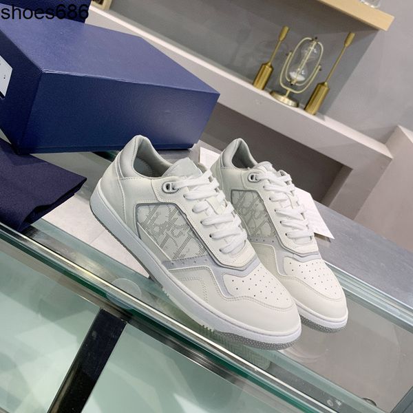2022 versatile leather new sports shoes embroidered board shoes flat bottom lace old flower casual shoes, Black
2022 versatile leather new sports shoes embroidered board shoes flat bottom lace old flower casual shoes, Black