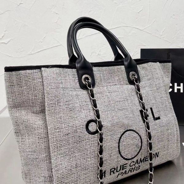 fashion women's luxury handbags evening bags ch brand canvas embroidered women packs beach bag designer classic large female pack backp, Black;red
fashion women's luxury handbags evening bags ch brand canvas embroidered women packs beach bag designer classic large female pack backp, Black;red