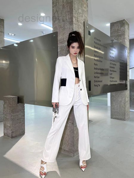 women's jackets designer ce's 22 new early autumn suits elastic webbing waist closing suit jacket with three-dimensional lapel, Black;brown
women's jackets designer ce's 22 new early autumn suits elastic webbing waist closing suit jacket with three-dimensional lapel, Black;brown