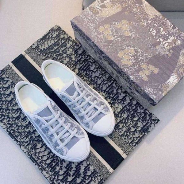 2022 sell well women shoes espadrilles sneakers printing walk sneaker embroidery canvas platform shoe girls by shoe02 new 1top, Black
2022 sell well women shoes espadrilles sneakers printing walk sneaker embroidery canvas platform shoe girls by shoe02 new 1top, Black