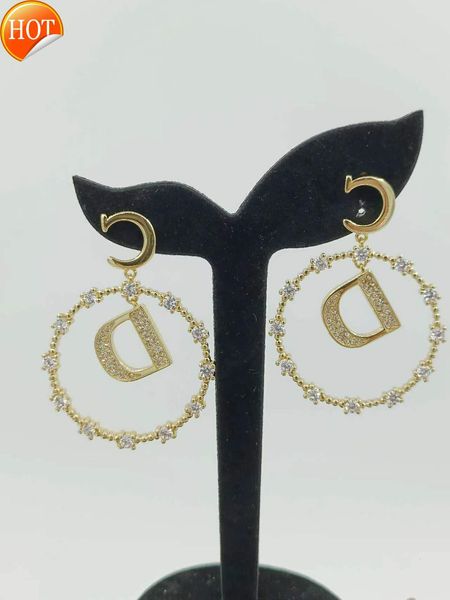 the new 925 sier needle earrings letter cd earrings of d family di are exaggerated high-grade diamonds and light luxury factory direct sale, Golden
the new 925 sier needle earrings letter cd earrings of d family di are exaggerated high-grade diamonds and light luxury factory direct sale, Golden