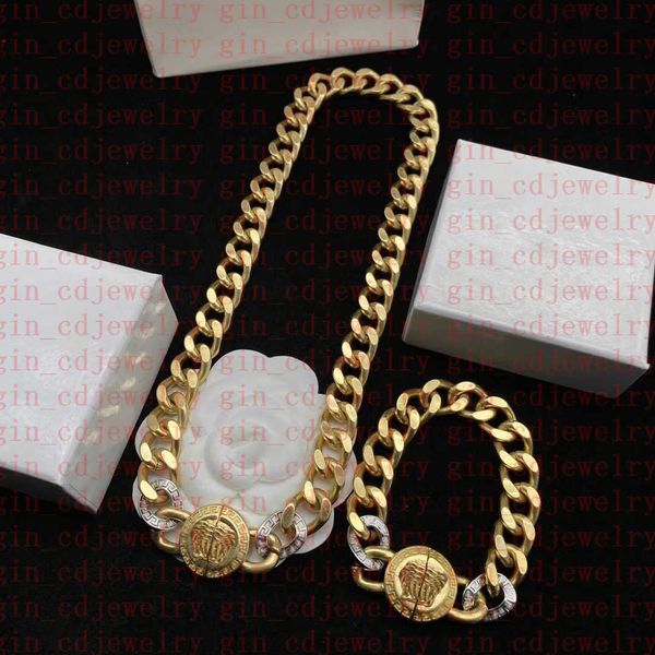 fashion designer necklaces v pendant banshee medusa head 18k gold plated bracelets earrings rings birthday festive engagement gifts v10, Silver
fashion designer necklaces v pendant banshee medusa head 18k gold plated bracelets earrings rings birthday festive engagement gifts v10, Silver