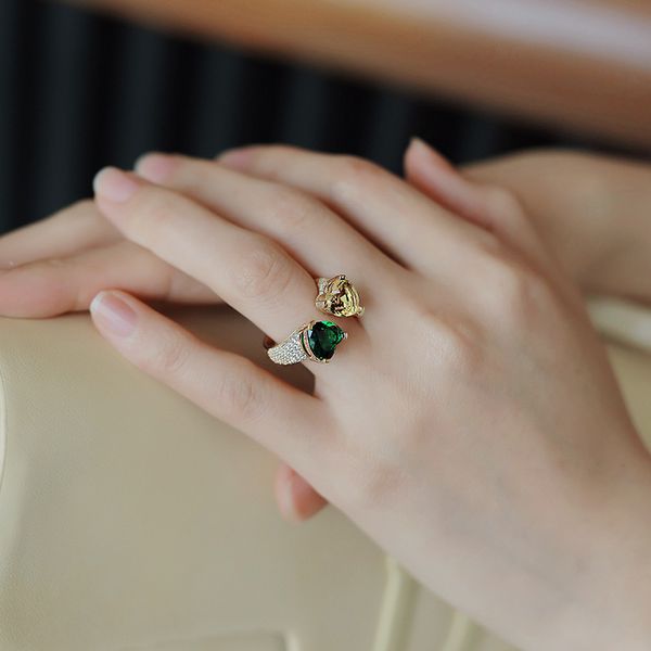 handmade simple fashion wedding rings luxury jewelry 925 sterling silver gold fill heart shape emerald cz diamond party eternity women open, Slivery;golden
handmade simple fashion wedding rings luxury jewelry 925 sterling silver gold fill heart shape emerald cz diamond party eternity women open, Slivery;golden