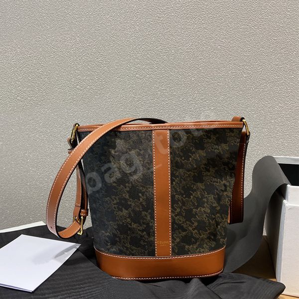 fashion designer shoulder bags women bucket bag casual handbag classic style totes luxury wallets card holder
fashion designer shoulder bags women bucket bag casual handbag classic style totes luxury wallets card holder