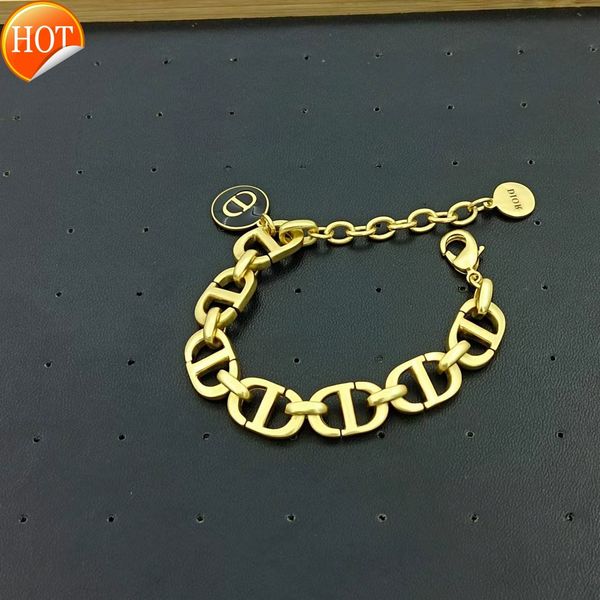 d family di family's new cd letter bracelet women's advanced sense light luxury temperament simple and versatile trend factory dir, Black
d family di family's new cd letter bracelet women's advanced sense light luxury temperament simple and versatile trend factory dir, Black