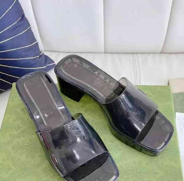 transparency slippers heels designer sandal beach high-heeled shoes women leisure letter printing jelly chunky fashion rubber luxury brand, Black
transparency slippers heels designer sandal beach high-heeled shoes women leisure letter printing jelly chunky fashion rubber luxury brand, Black