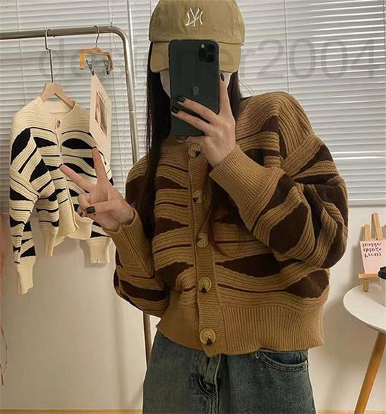 women's knits & tees designer korean version short sweater women's autumn winter 2022 college style ins tidal shoulder v-neck cont, White
women's knits & tees designer korean version short sweater women's autumn winter 2022 college style ins tidal shoulder v-neck cont, White
