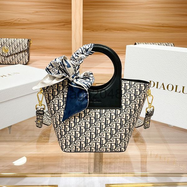 evening bags tote bag women handbag commuting 2022 new summer one shoulder fashion niche cross bag basket
evening bags tote bag women handbag commuting 2022 new summer one shoulder fashion niche cross bag basket