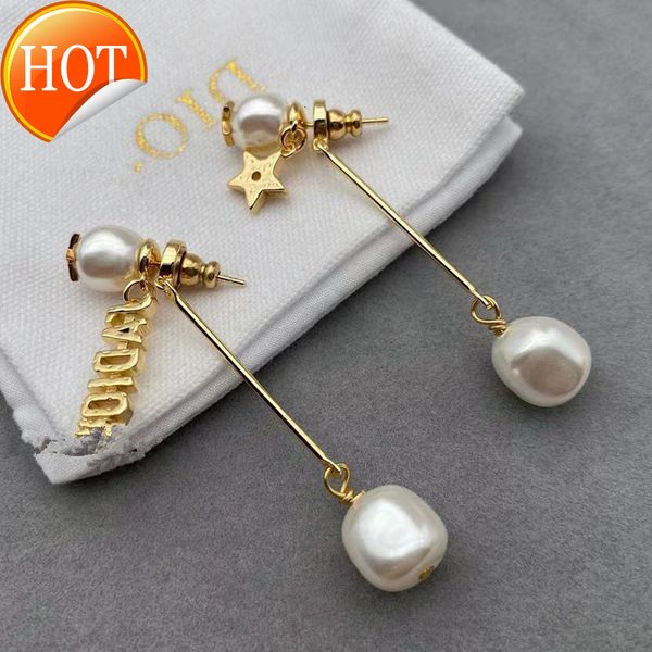 d family di family's new earrings are fashionable asymmetric high-grade letter pearl simple light and luxurious star factory direct sal, Golden
d family di family's new earrings are fashionable asymmetric high-grade letter pearl simple light and luxurious star factory direct sal, Golden