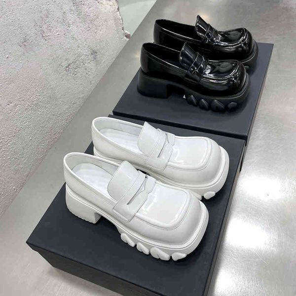 dress shoes an dragon tooth square head thick soled mary jane shoes small leather versatile jk lofook, Black
dress shoes an dragon tooth square head thick soled mary jane shoes small leather versatile jk lofook, Black
