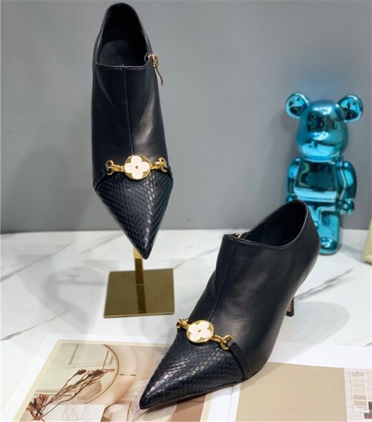 new autumn and winter high-heeled boots leather stitching metal buckle retro classic ankle boots size 34-39, Black
new autumn and winter high-heeled boots leather stitching metal buckle retro classic ankle boots size 34-39, Black