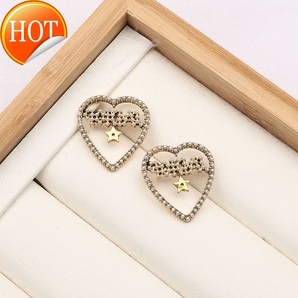 d1 family star earrings female 2022 french personality classic heart letter earrings factory direct sale, Golden
d1 family star earrings female 2022 french personality classic heart letter earrings factory direct sale, Golden