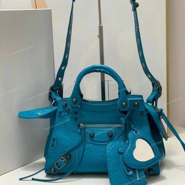 shoulder bags luxury designer neo classic handle bag women handbags crossbody motorcycle tote genuine leather fashion trend
shoulder bags luxury designer neo classic handle bag women handbags crossbody motorcycle tote genuine leather fashion trend