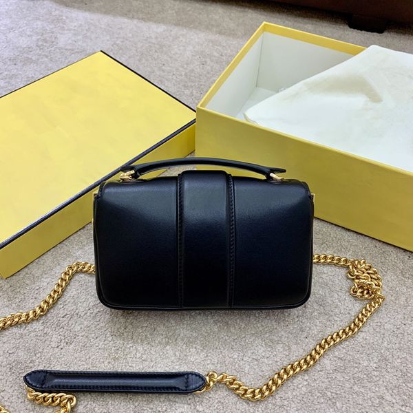 women's genuine leather fashion underarm chain bag unique design shoulder handbag cell phone bag fine workmanship suitable for all occa
women's genuine leather fashion underarm chain bag unique design shoulder handbag cell phone bag fine workmanship suitable for all occa