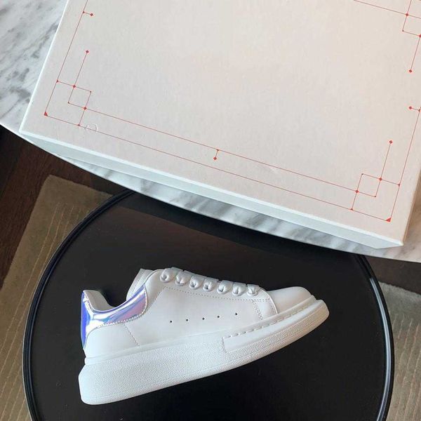 the latest 2022 sports and leisure white shoes of the same style for men women with increased soft sole leather material all-match new 1top, Black
the latest 2022 sports and leisure white shoes of the same style for men women with increased soft sole leather material all-match new 1top, Black