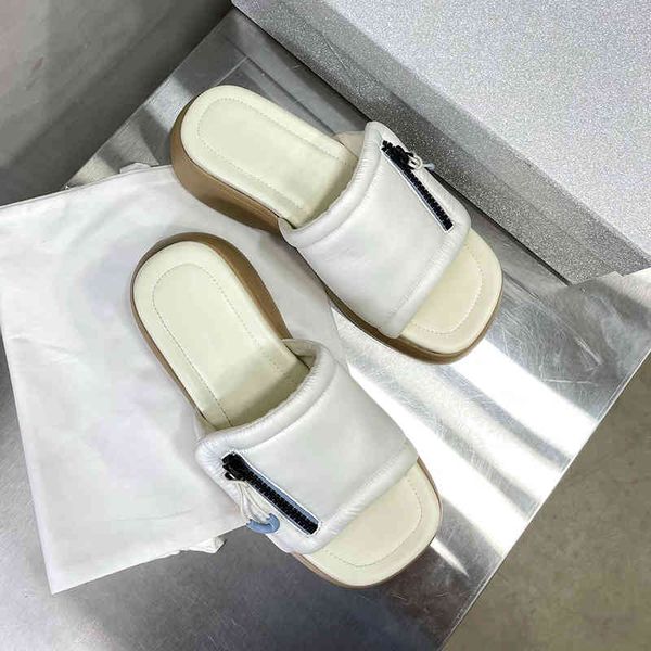 slippers lo foam sandals for women's wear in spring and summer filled with a sense of leisure thick soled slippers zipper open toe soft, Black
slippers lo foam sandals for women's wear in spring and summer filled with a sense of leisure thick soled slippers zipper open toe soft, Black