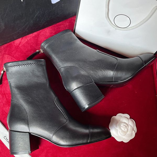 designer women boots black and white fashion leather print sole solid ankle bootsfall winter classic snow boots luxury comfort rain boot
designer women boots black and white fashion leather print sole solid ankle bootsfall winter classic snow boots luxury comfort rain boot