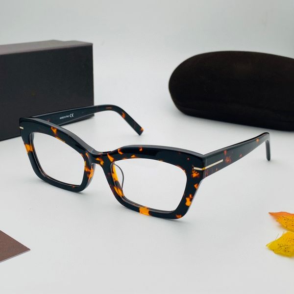 womens eyeglasses frame clear lens men sun gasses fashion style protects eyes uv400 with case 5766, Silver
womens eyeglasses frame clear lens men sun gasses fashion style protects eyes uv400 with case 5766, Silver