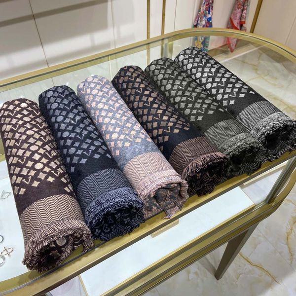 luxury designer winter man scarves elegant warm scarf 6 fashion colors quality, Blue;gray
luxury designer winter man scarves elegant warm scarf 6 fashion colors quality, Blue;gray