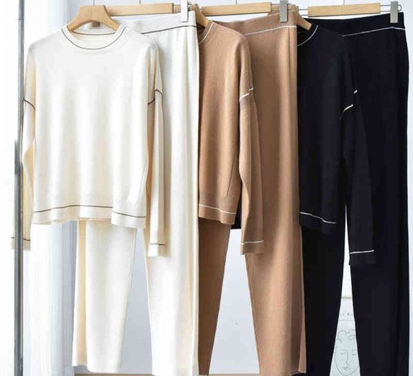 women's tracksuits original cashmere yarn max color contrast casual pullover sweater high waist trousers, Gray
women's tracksuits original cashmere yarn max color contrast casual pullover sweater high waist trousers, Gray