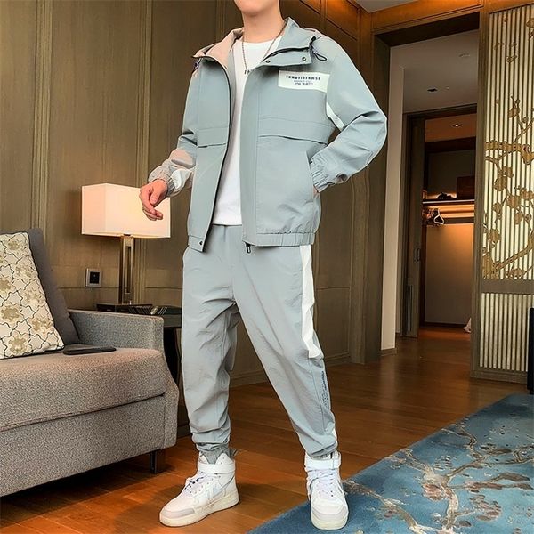 mens tracksuits men tracksuit casual two piece sets autumn male jacketssweatpant streetwear outfit set fashion patchwork mens set 220906, Gray
mens tracksuits men tracksuit casual two piece sets autumn male jacketssweatpant streetwear outfit set fashion patchwork mens set 220906, Gray