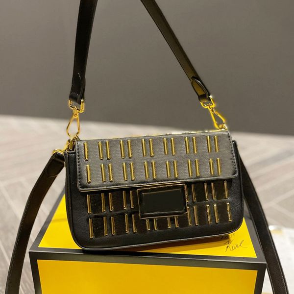 baguette underarm bag crossbody clutch bags shoulder handbag purse head portrait metal flap axillary wallet gold metal parts fashion letters
baguette underarm bag crossbody clutch bags shoulder handbag purse head portrait metal flap axillary wallet gold metal parts fashion letters