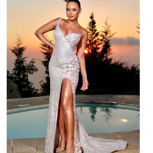 sparkling prom dresses princess sleeveless deep v neck one shoulder appliques sequins evening dresses side slit lace floor length party gown, Black
sparkling prom dresses princess sleeveless deep v neck one shoulder appliques sequins evening dresses side slit lace floor length party gown, Black