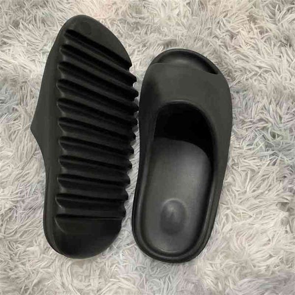 slipper yeesys coconut west lovers kanyes outer wear slide thick soled outdoor summer beach one line men's trendy women's luxurys, Black
slipper yeesys coconut west lovers kanyes outer wear slide thick soled outdoor summer beach one line men's trendy women's luxurys, Black
