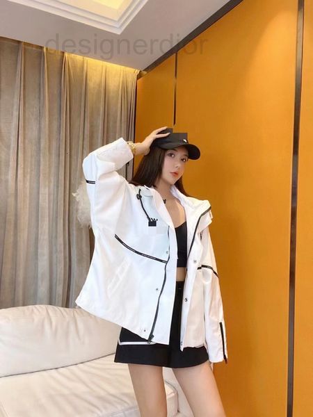women's jackets designer 22 in the early autumn new aw stitched trench coat is a loose version of western style fashion and leure which, Black;brown
women's jackets designer 22 in the early autumn new aw stitched trench coat is a loose version of western style fashion and leure which, Black;brown