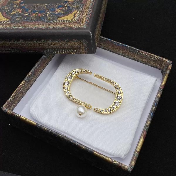 designer stylish full diamonds brooch luxury jewelry letter pin pearl broochs pins suit clothes dress ornaments wedding party with box, Gray
designer stylish full diamonds brooch luxury jewelry letter pin pearl broochs pins suit clothes dress ornaments wedding party with box, Gray