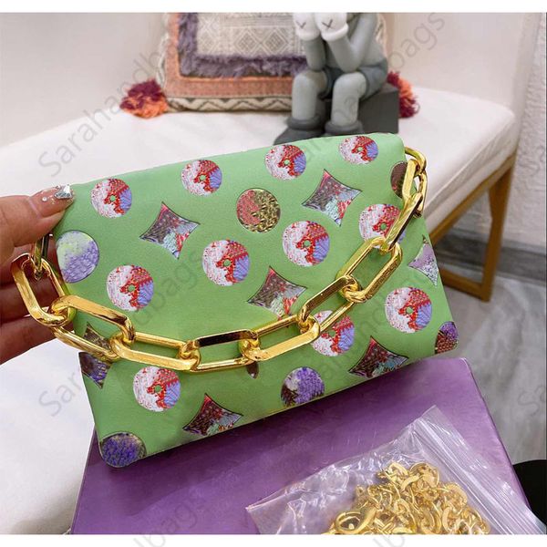 luxurys coussin medium handbag women chain bag fashion designers purses womens leather embossing totes shoulderstrap removable shoulder bags
luxurys coussin medium handbag women chain bag fashion designers purses womens leather embossing totes shoulderstrap removable shoulder bags