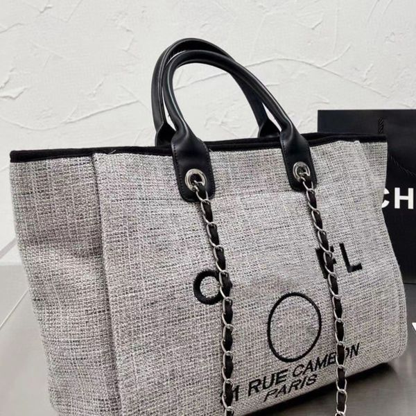 fashion women's luxury handbags evening bags ch brand canvas embroidered women packs beach bag designer classic large female pack backp, Black;red
fashion women's luxury handbags evening bags ch brand canvas embroidered women packs beach bag designer classic large female pack backp, Black;red