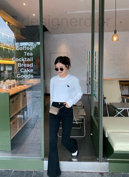 women's pants & capris designer in the early autumn of 2022 xiaoxiang's classic small logo embellished denim trousers, Black;white
women's pants & capris designer in the early autumn of 2022 xiaoxiang's classic small logo embellished denim trousers, Black;white