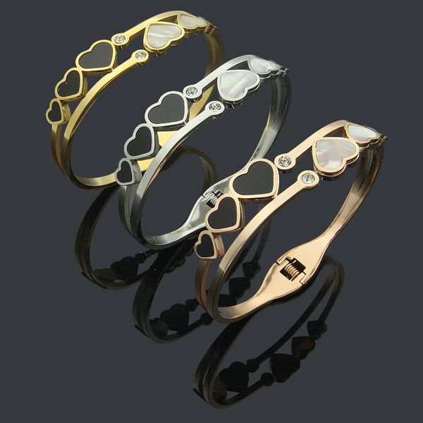 luxury designer jewelry ladies bracelet ladies love shells with drill bracelets generous fashion versatile bracelet quality, Golden;silver
luxury designer jewelry ladies bracelet ladies love shells with drill bracelets generous fashion versatile bracelet quality, Golden;silver