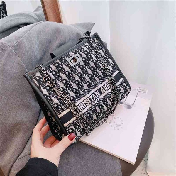 shoulder bags 80% off simple large capacity women's popular fashion versatile one messenger net red tote 
shoulder bags 80% off simple large capacity women's popular fashion versatile one messenger net red tote