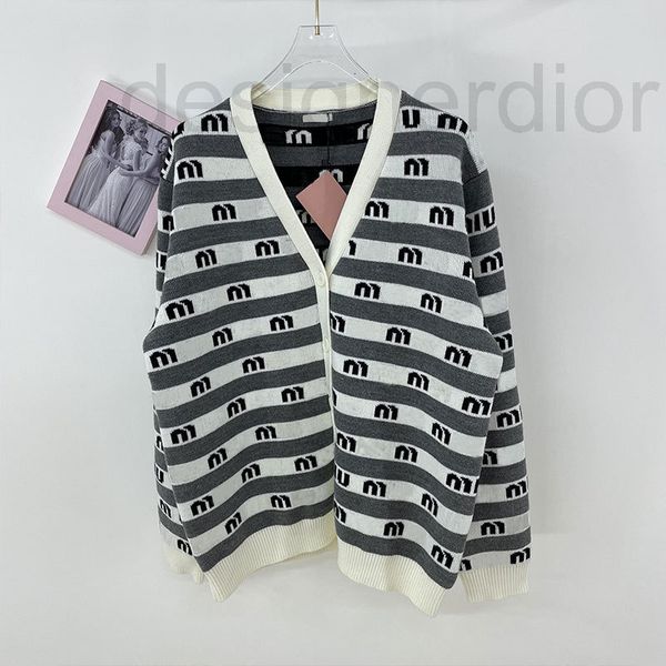 women's knits & tees designer family letter color contrast vneck long sleeve single breasted sweater loose and fashionable cardigan c, White
women's knits & tees designer family letter color contrast vneck long sleeve single breasted sweater loose and fashionable cardigan c, White