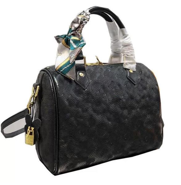 2023 fashion re-edition bag leather woman luxurys designers lady womens crossbody tote shoulder purses bags handbags wallet backpak
2023 fashion re-edition bag leather woman luxurys designers lady womens crossbody tote shoulder purses bags handbags wallet backpak