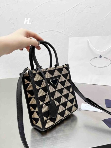 619ss hh small symbole jacquard fabric handbag tote shoulder bags women designer shopping bag satchel luxury messenger cross body han
619ss hh small symbole jacquard fabric handbag tote shoulder bags women designer shopping bag satchel luxury messenger cross body han