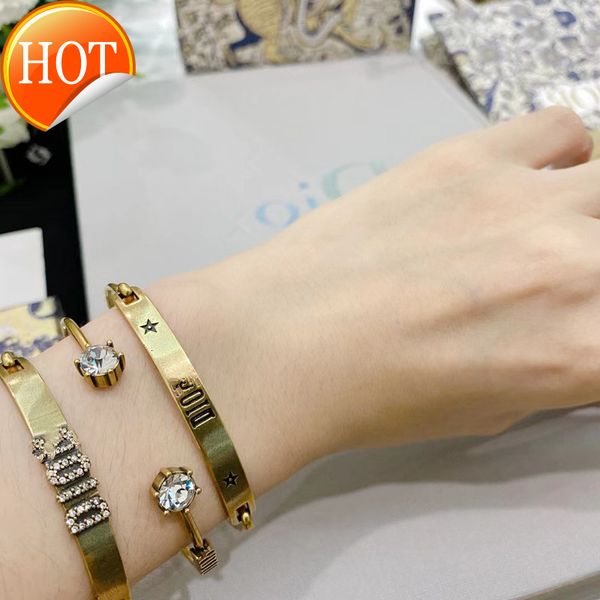 d1 bracelet high version made of old letters rhinton micro inlaid with gold bracelets three in one hundred female factory direct sale, Golden;silver
d1 bracelet high version made of old letters rhinton micro inlaid with gold bracelets three in one hundred female factory direct sale, Golden;silver