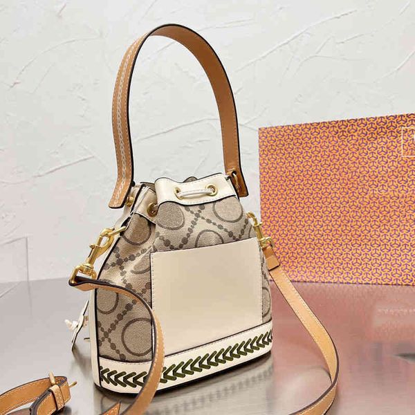 designer luxury women bag torys handbag tb fashion inclined shoulder bags versatile purses tories burchs totes large capacity saddle coal 7a
designer luxury women bag torys handbag tb fashion inclined shoulder bags versatile purses tories burchs totes large capacity saddle coal 7a